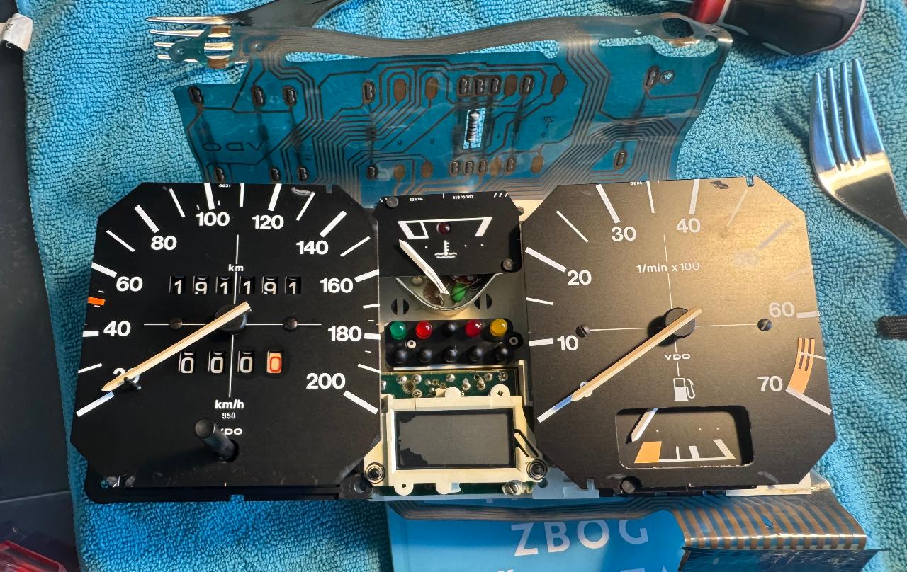 Panel - Volkswagen Golf Mk1 1974-1983 - Dashboard repair photo